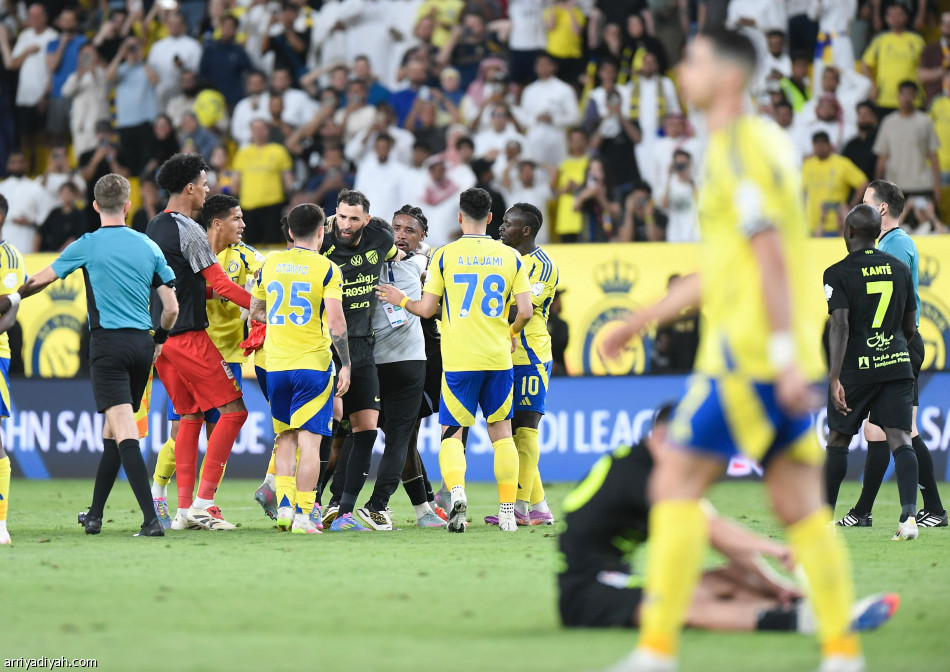 أحداث «الكلاسيكو».. بدأت بهجمة ديابي وانتهت بـ 3 بطاقات