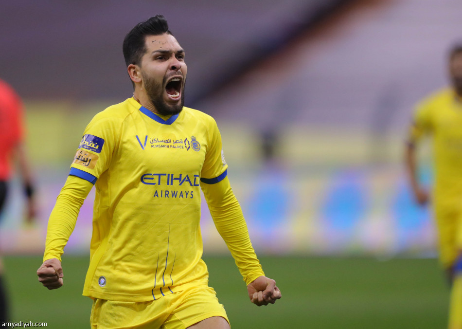 النصر يسحق الهلال.. ويحتفظ بـ«ذهب السوبر»
