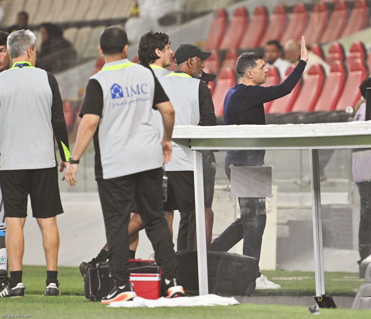 مشادة.. ثم صلح