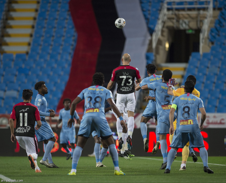الباطن يقهر الرائد ذهابا وإيابا
