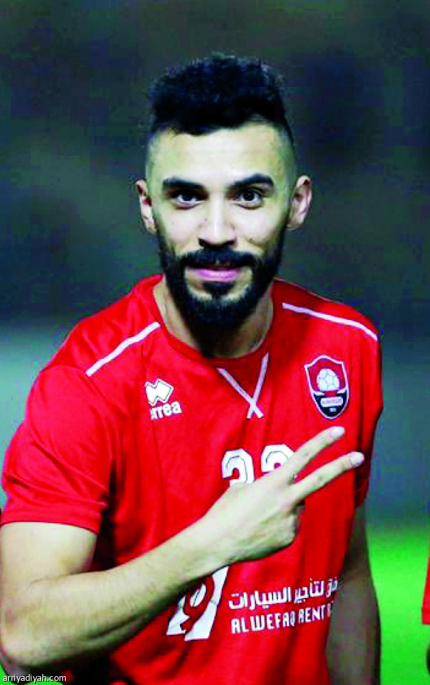 5 مدافعين
يحرجون أنديتهم