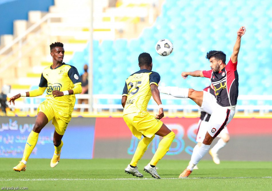 الرائد يضرب العين بـرباعية قاسية