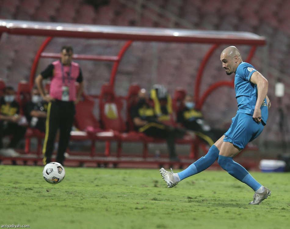 رومارينيو يحبط النصر.. وينقذ الاتحاد
