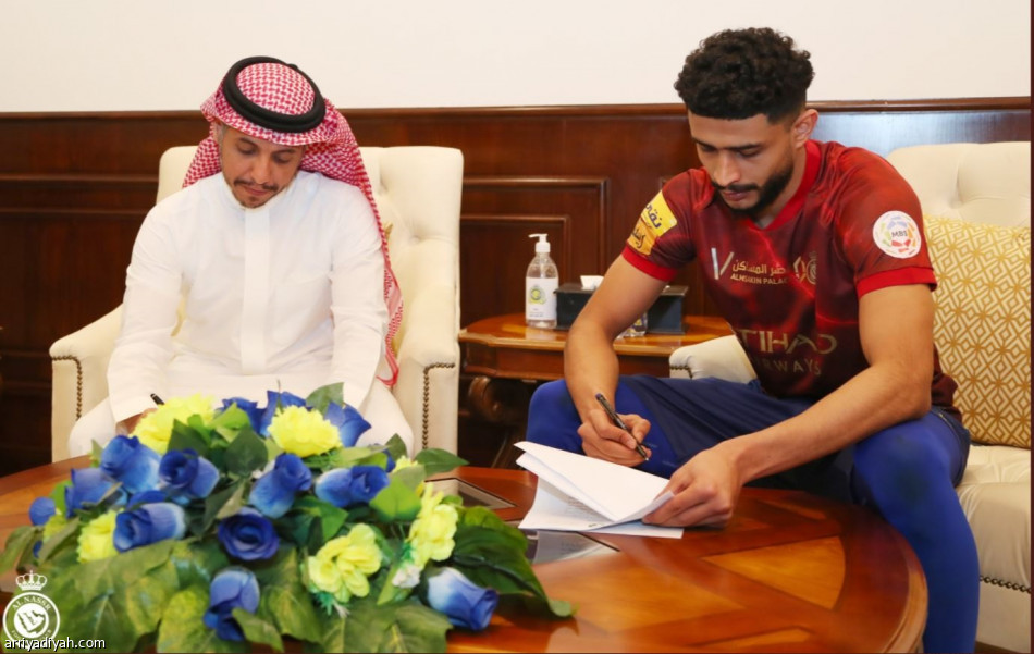 تجديد العمري يرمم دفاع النصر