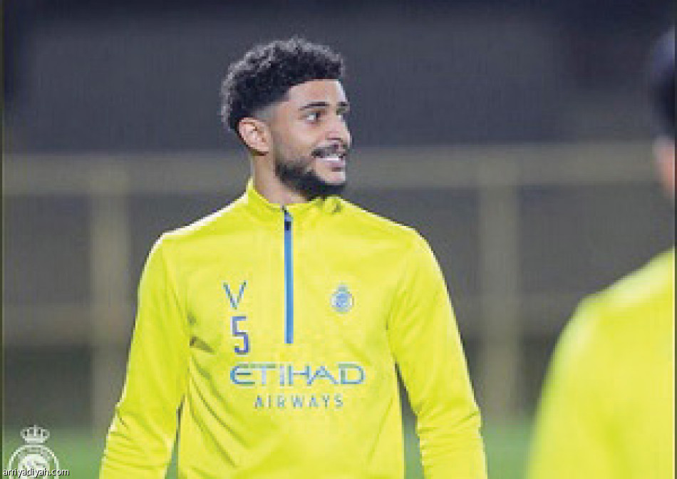 الهلال 
يغيّب النصراويين