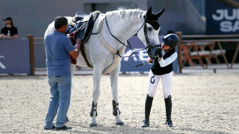 انطلاقة السابعة   
تكتب قصة الجوهرة