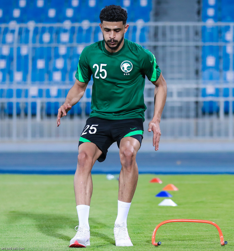 الأخضر.. البريك والعمري يواصلان التأهيل
