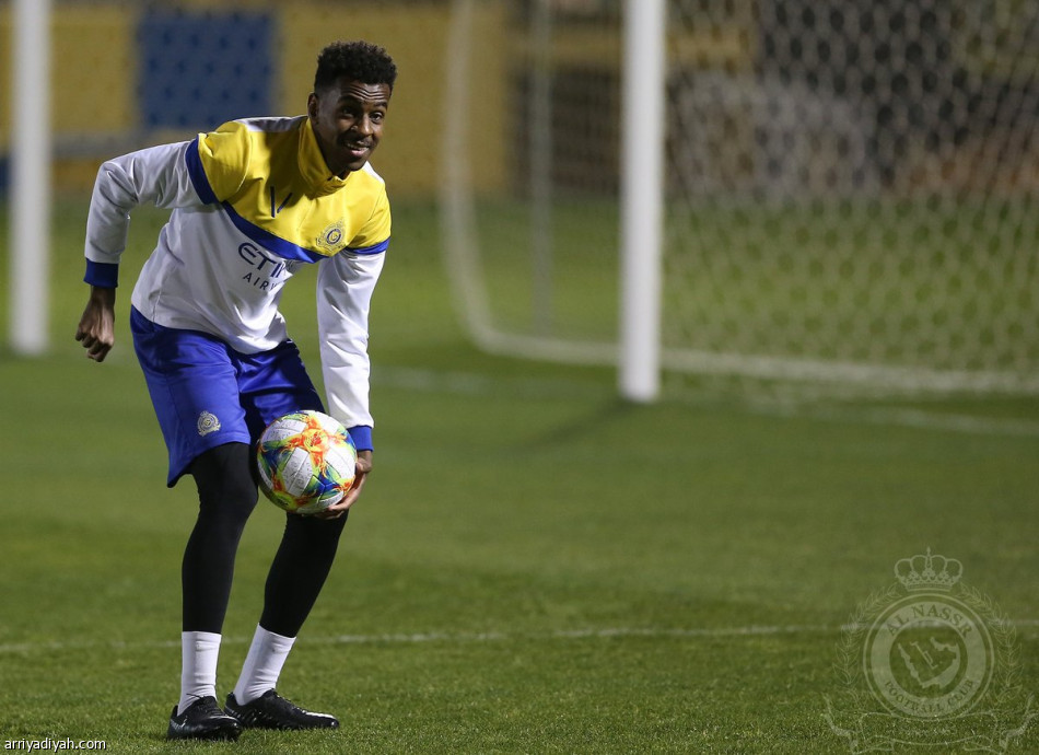 موسى يشارك في تدريبات النصر بعد غياب طويل