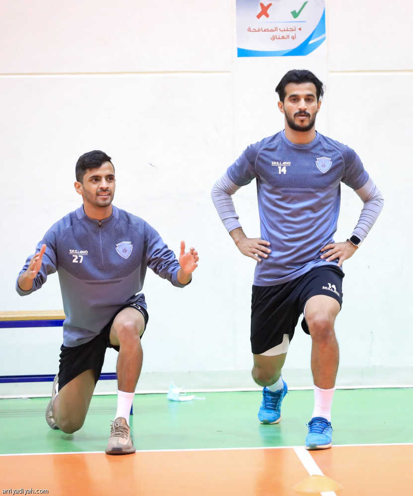 «الأحوال الجوية» تفرض الصالة على الباطن