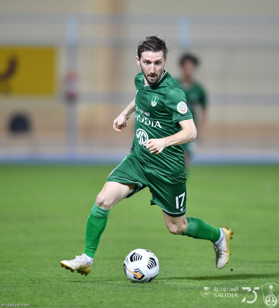 الأهلي
يسوّق عقد مارين وساريتش
