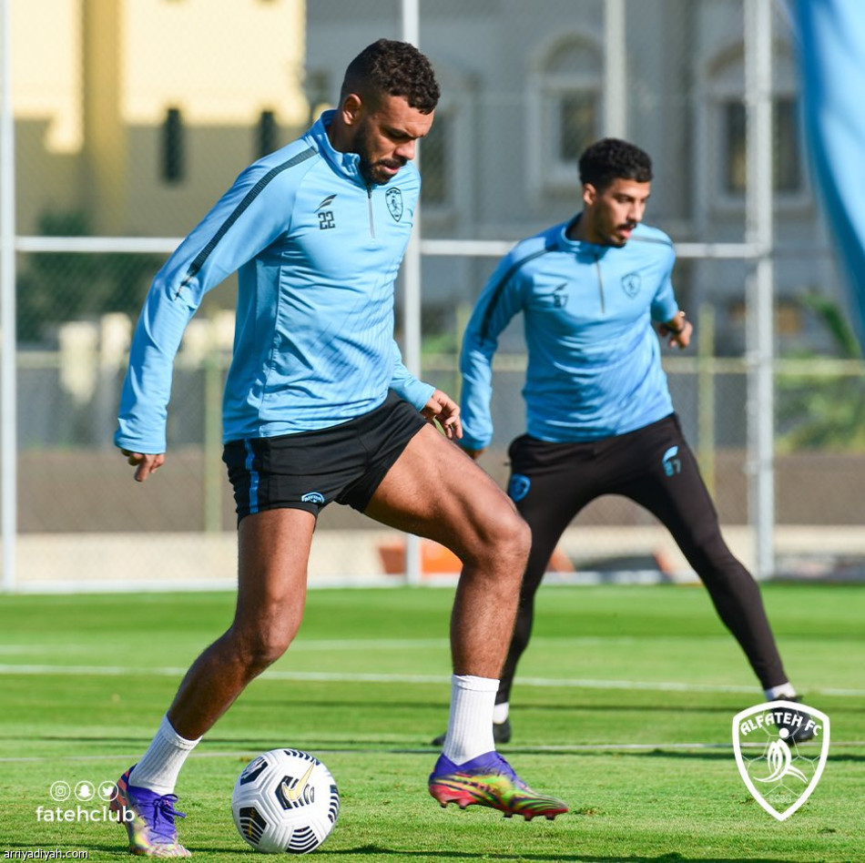 مدرب الفتح يحث لاعبيه على العودة القوية أمام الهلال