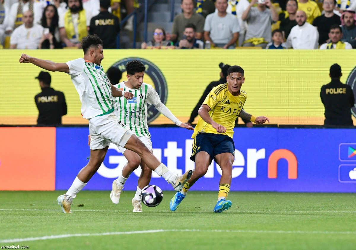 المتصدر.. فوز جديد