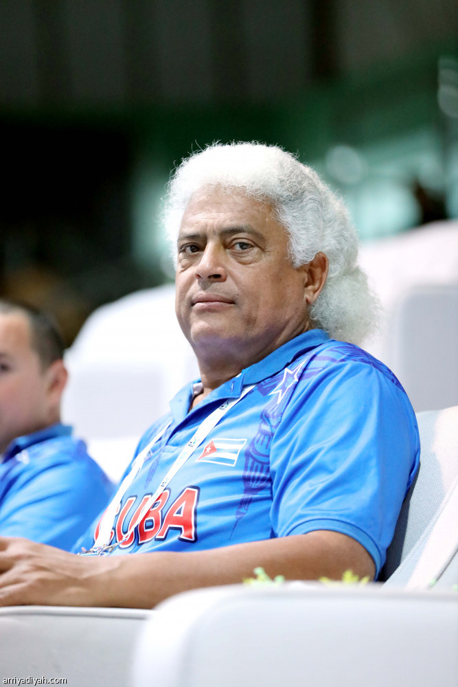 سيروين تحصد الذهبية الأولى