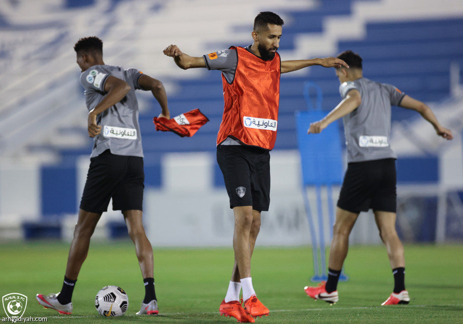 إصابة هيون تربك الهلال قبل الشباب