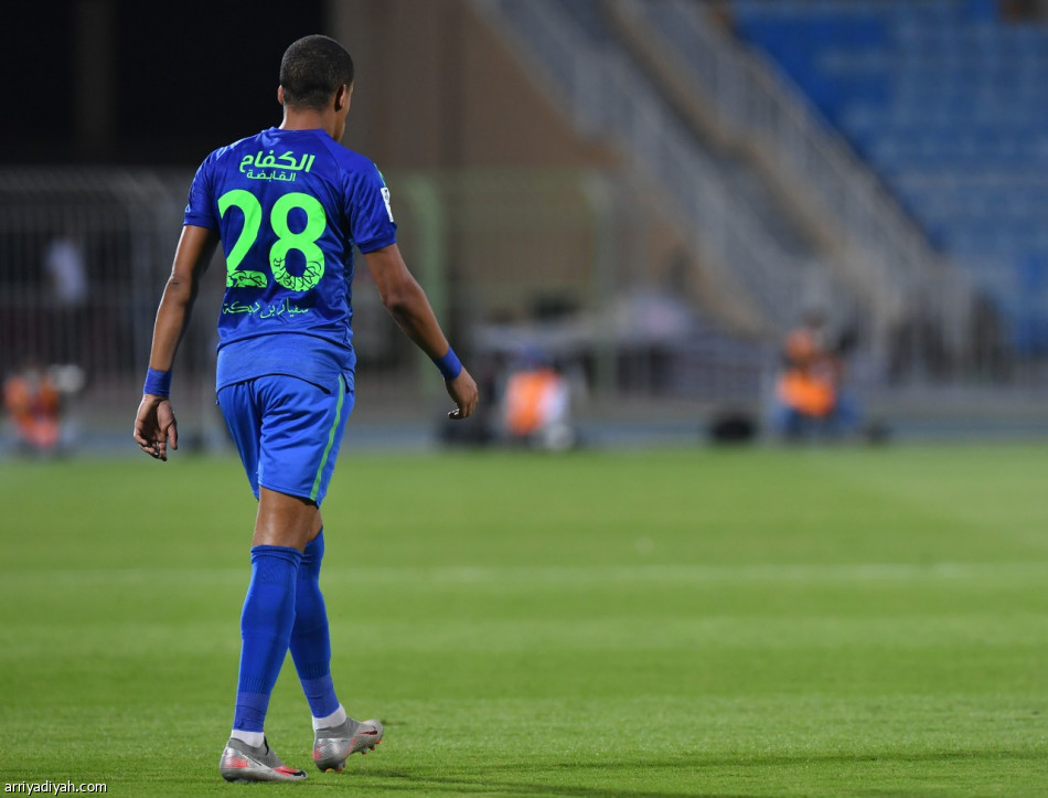الفتح يفاجئ النصر.. ويسقطه في الافتتاح