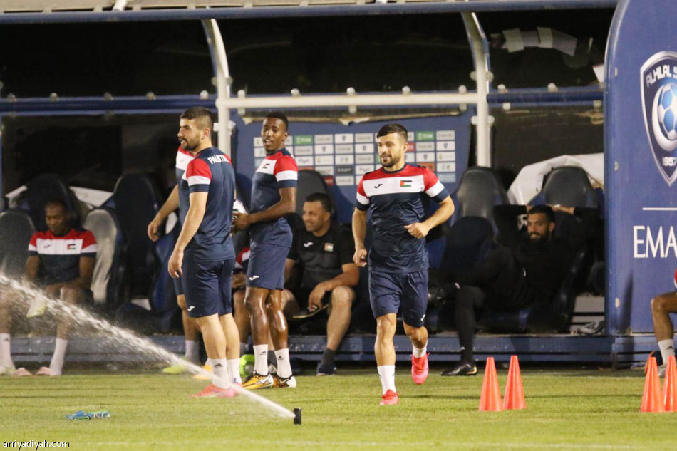 المواصلة 
على ملعب الهلال
