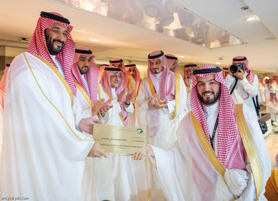 ولي العهد
يتوج الهلال بالكأس
