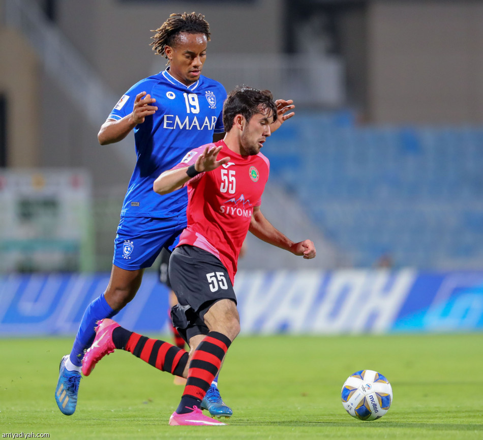 الطاجيكي يجتاح الهلال في 14 دقيقة