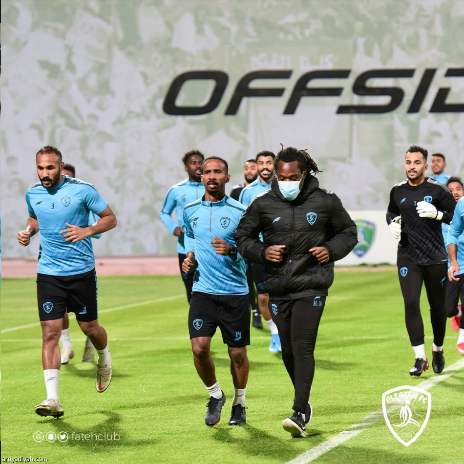 مدرب الفتح يكافئ لاعبيه بـ«الراحة»
