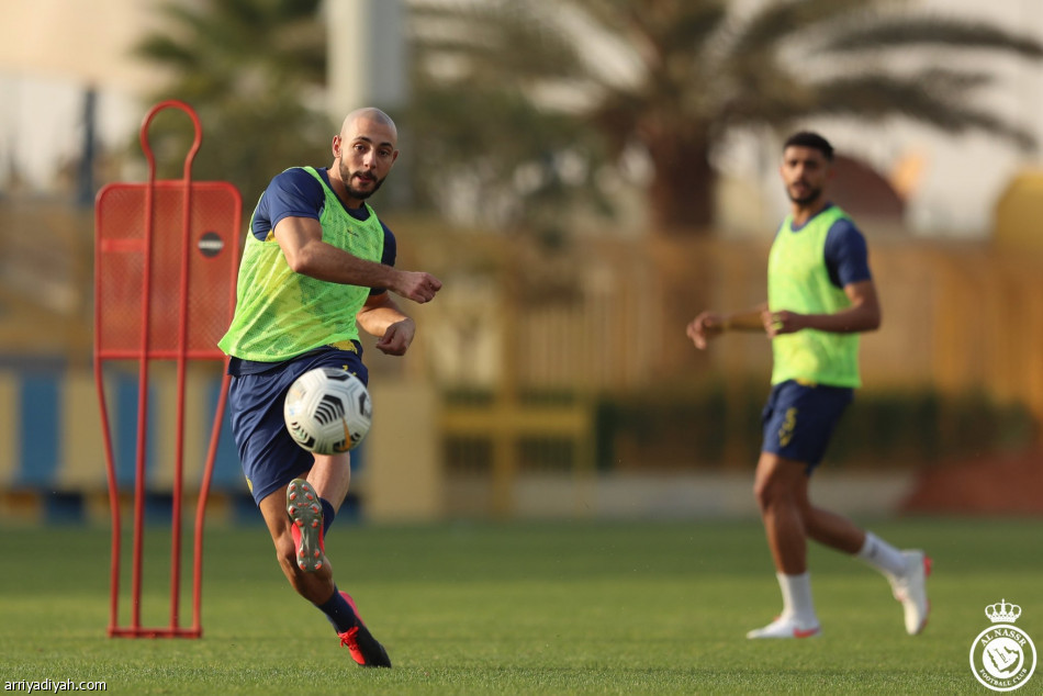 هورفات يبعد مايكون والصليهم