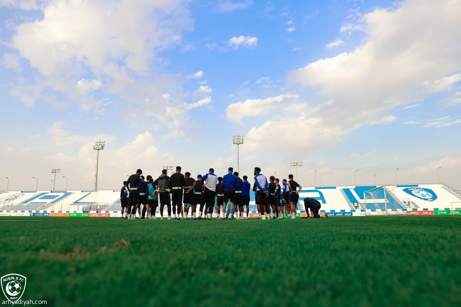 الهلال.. المنشطات تفحص اللاعبين.. وكويلار يُصاب