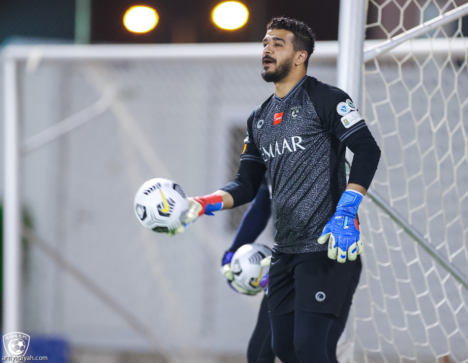 الهلال.. عطيف يعود بالركض