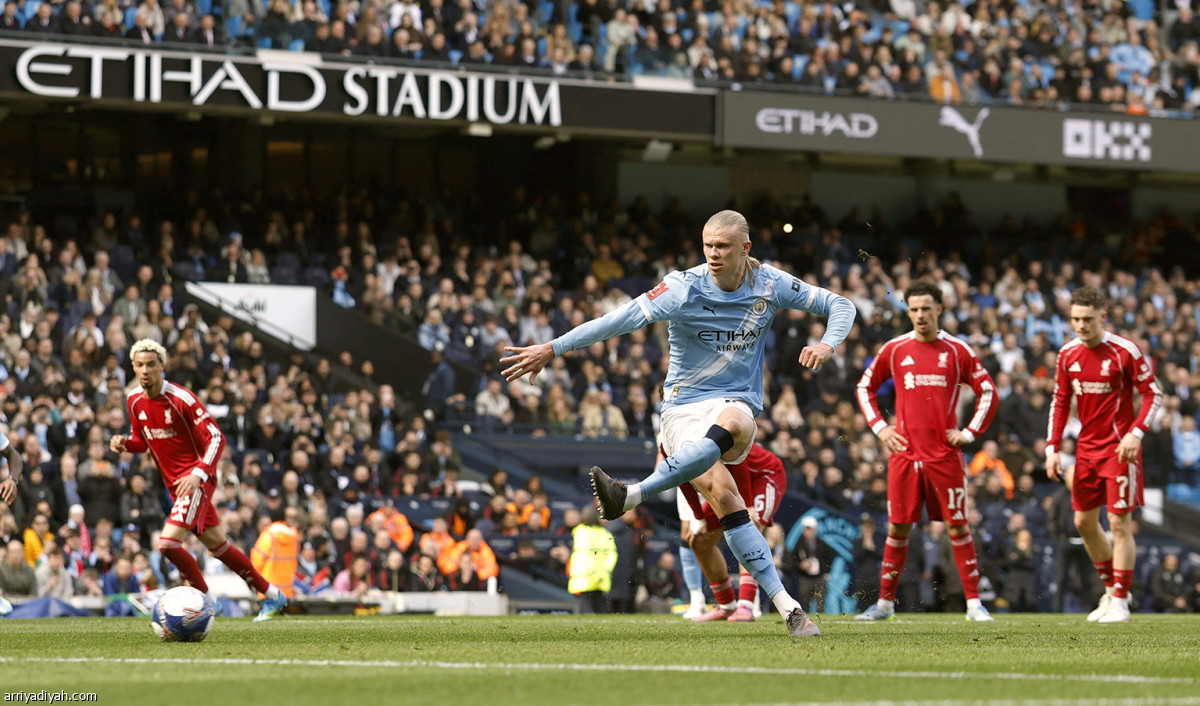 الهاتريك الـ 12