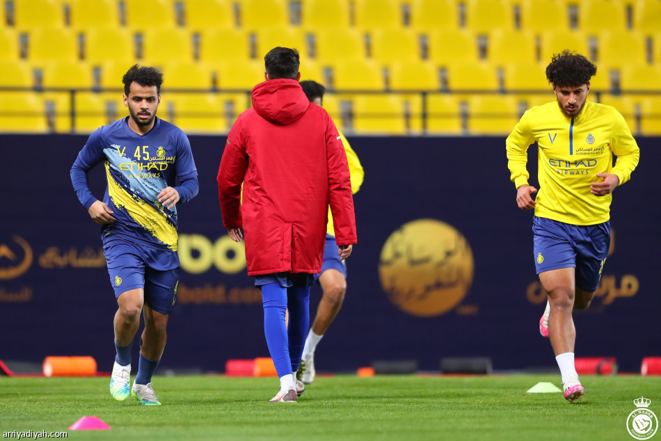 النصر يتأهب للتعاون وسط أجواء احتفالية
