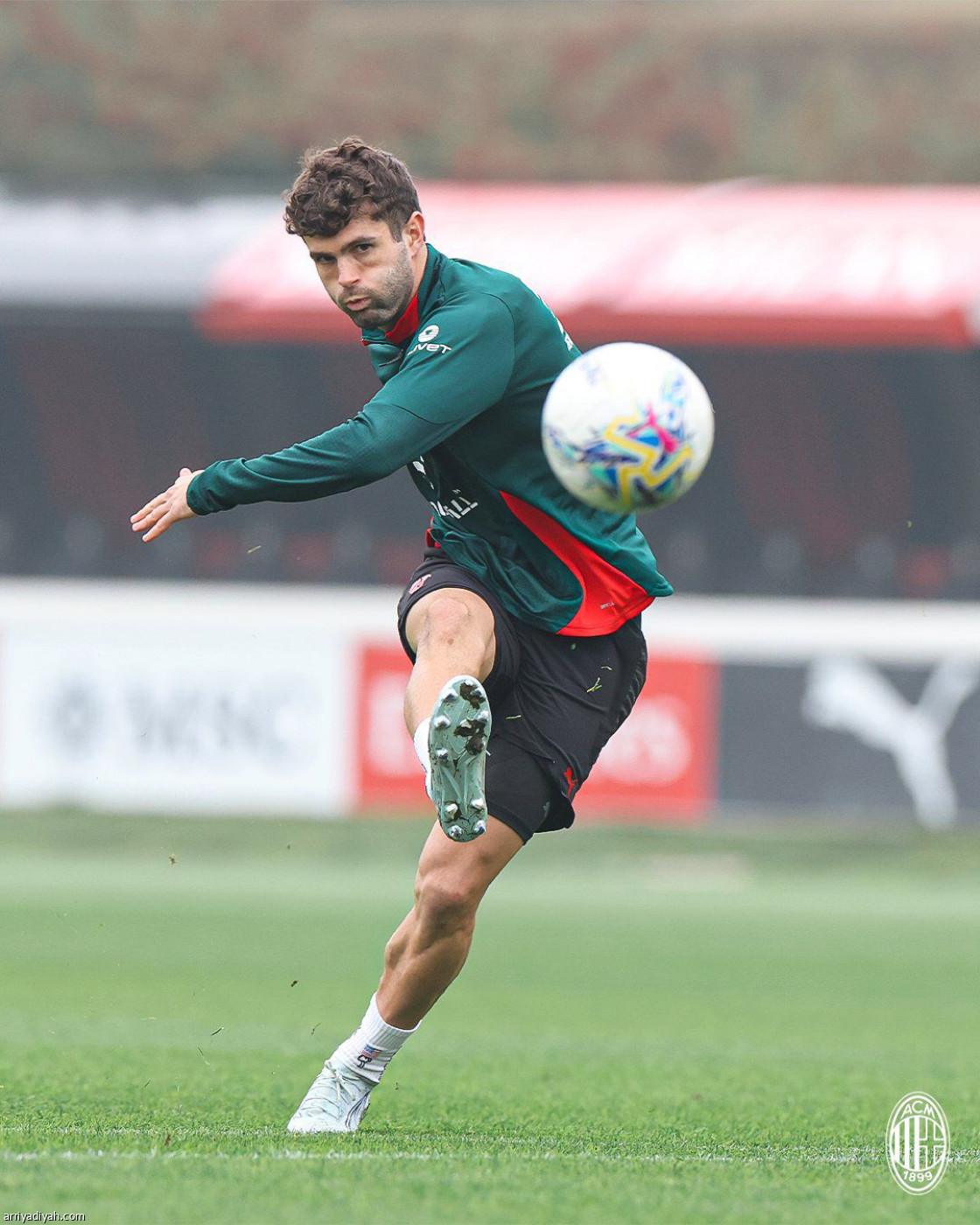 ميلان.. جري وتسديد