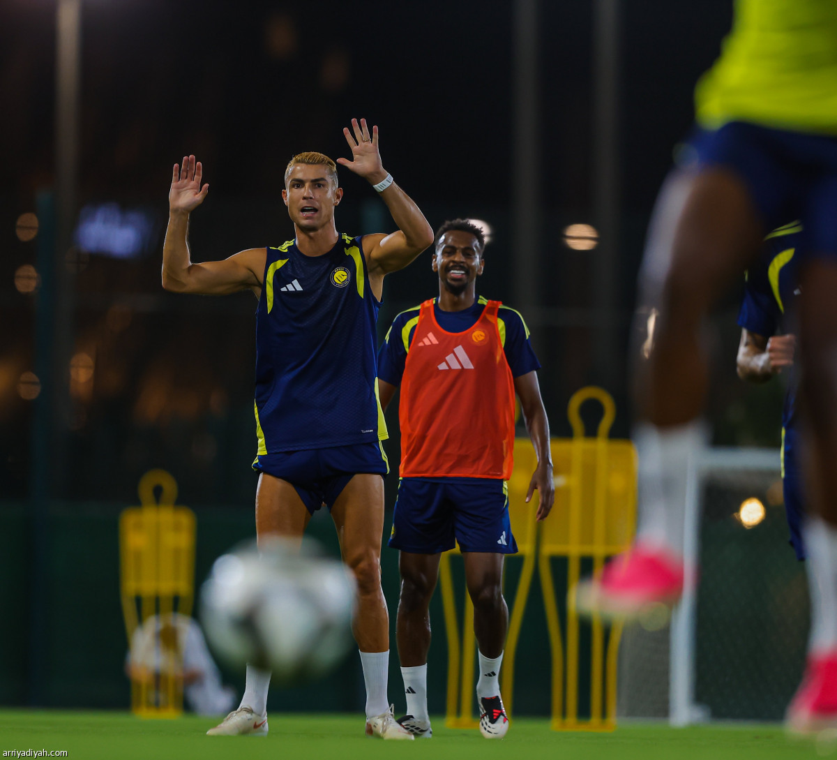النصر.. تدريب واحتفاء جماهيري