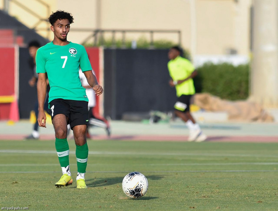 الحسن وهزازي..
استثناء في منتخب الشباب