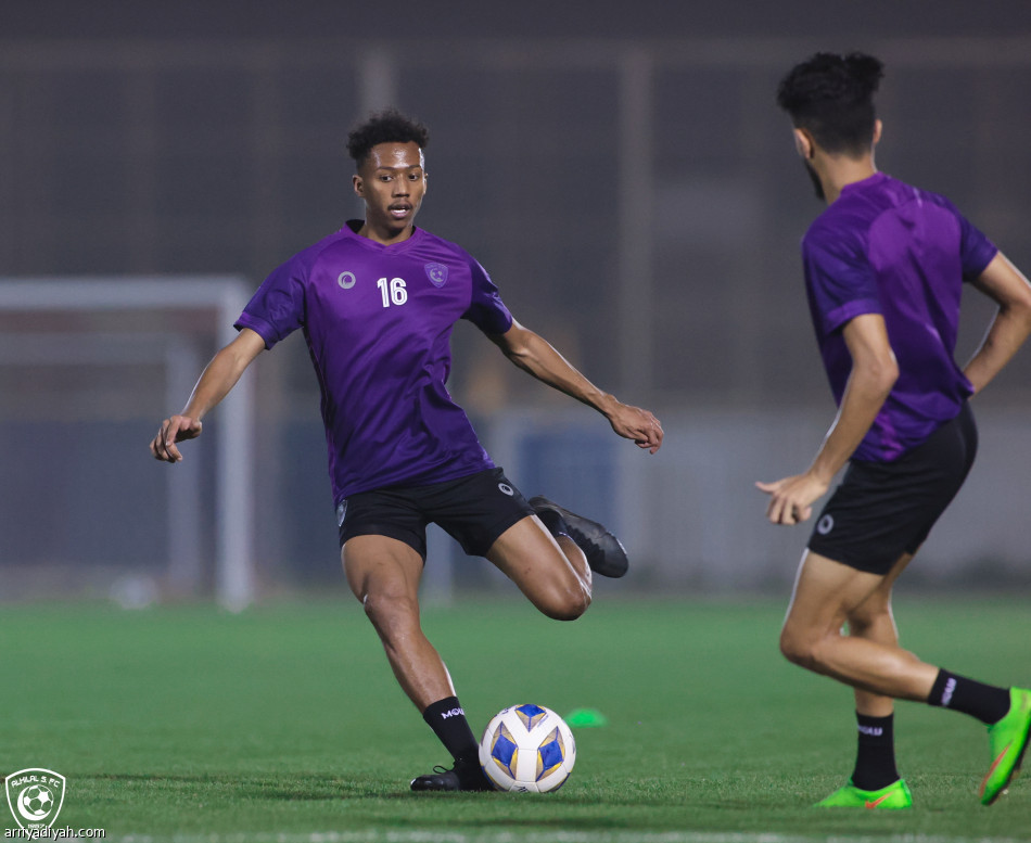 الهلال يفتح ملف الآسيوية بغياب الثلاثي