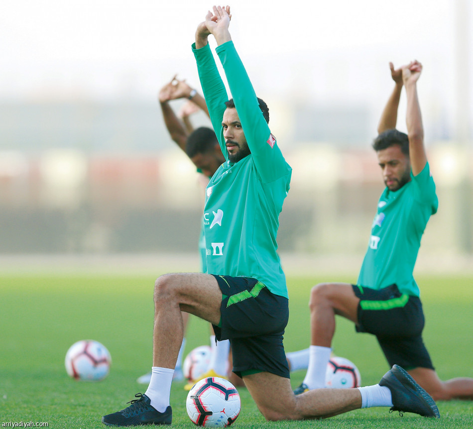 عنبر 
يفكك عضلات الأخضر