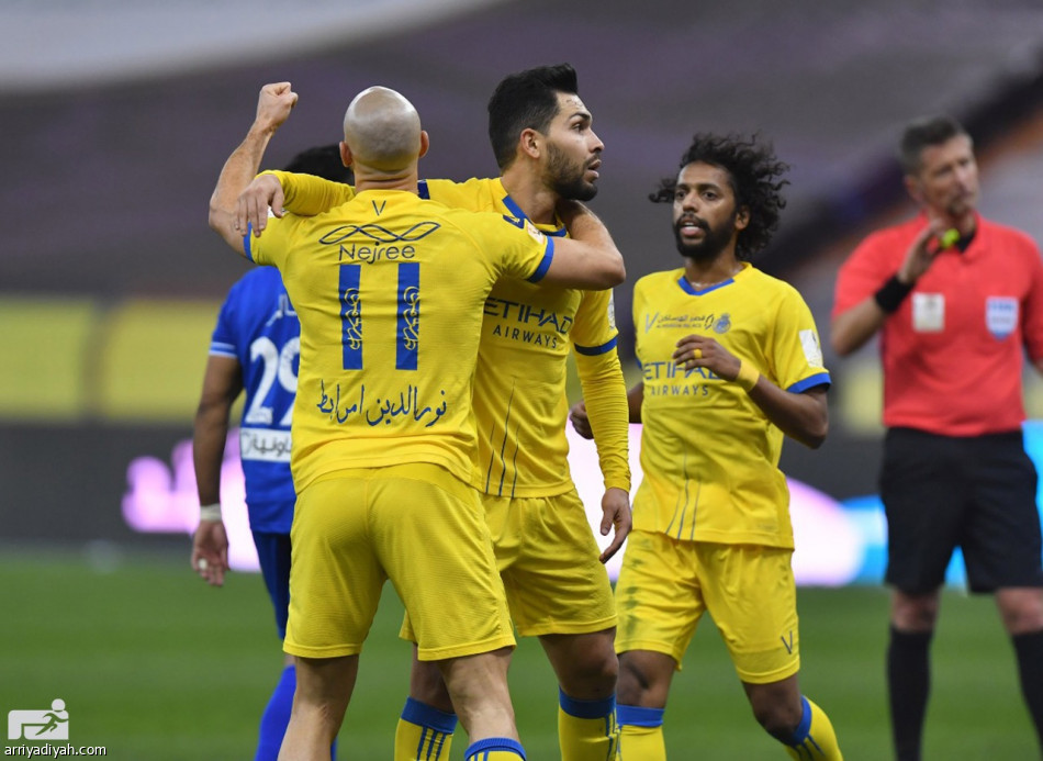 النصر يسحق الهلال.. ويحتفظ بـ«ذهب السوبر»