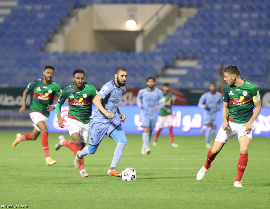التعاون يعبر الفتح.. والباطن يحبط الاتفاق