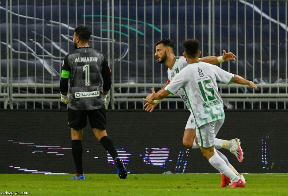 عسيري يهزم الهلال.. ويعيد النصر للمنافسة