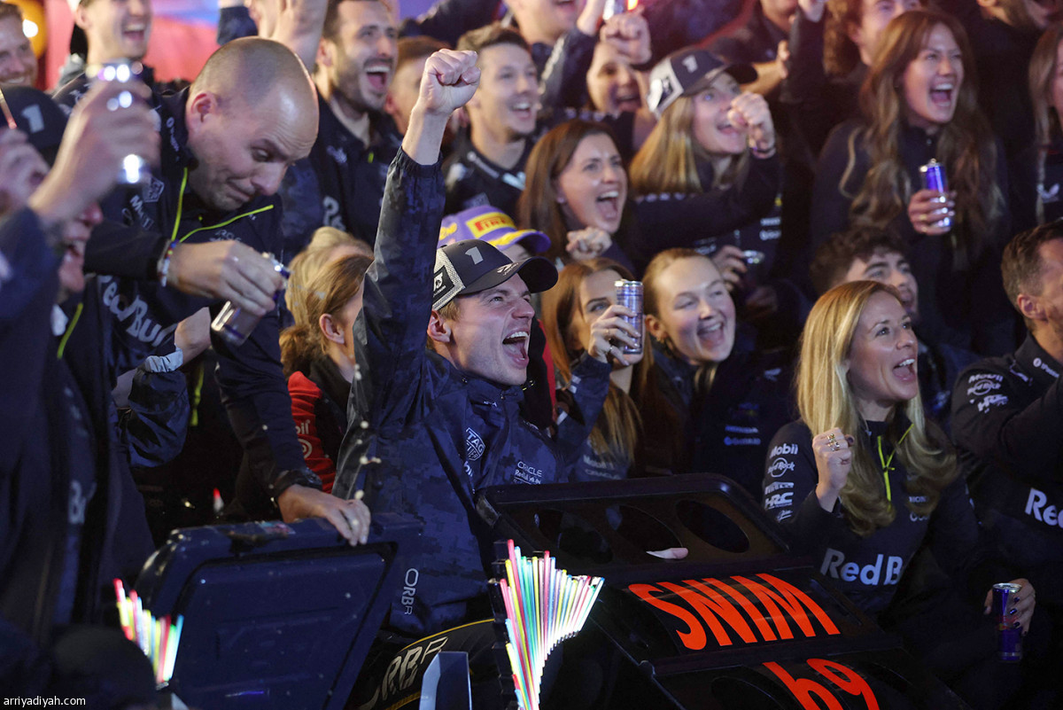 فيرستابن بطلا