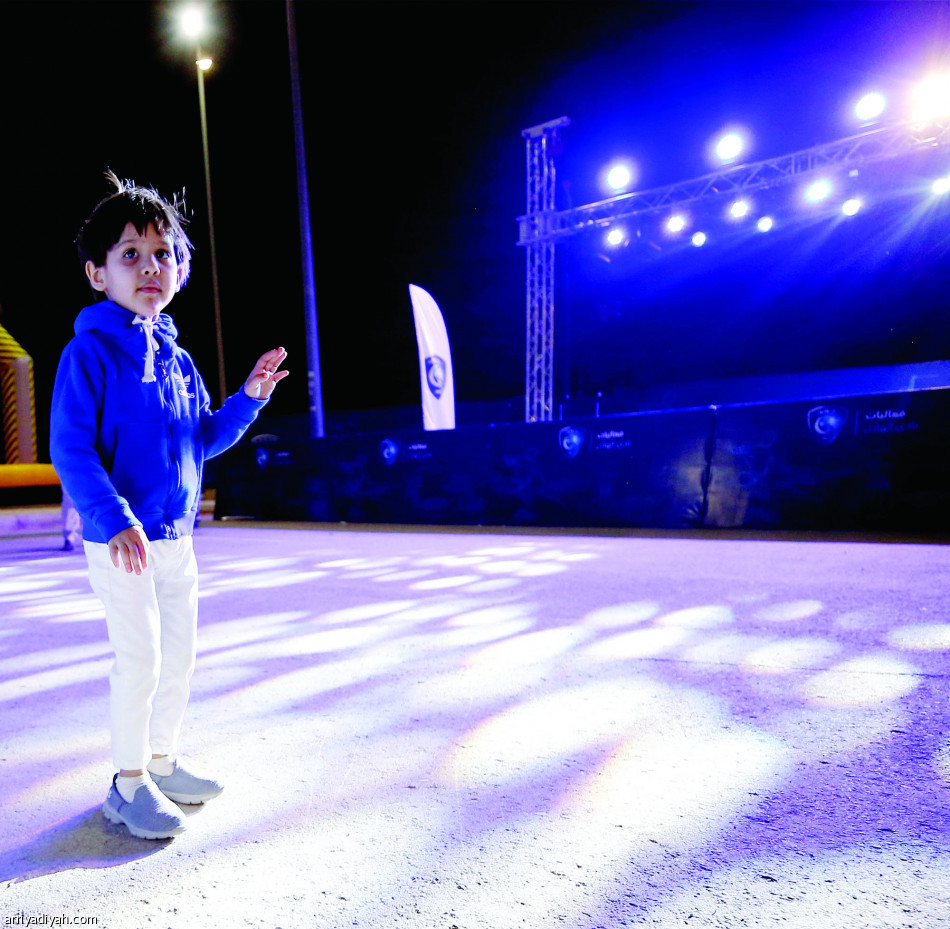 40 عاما
خلف الهلال