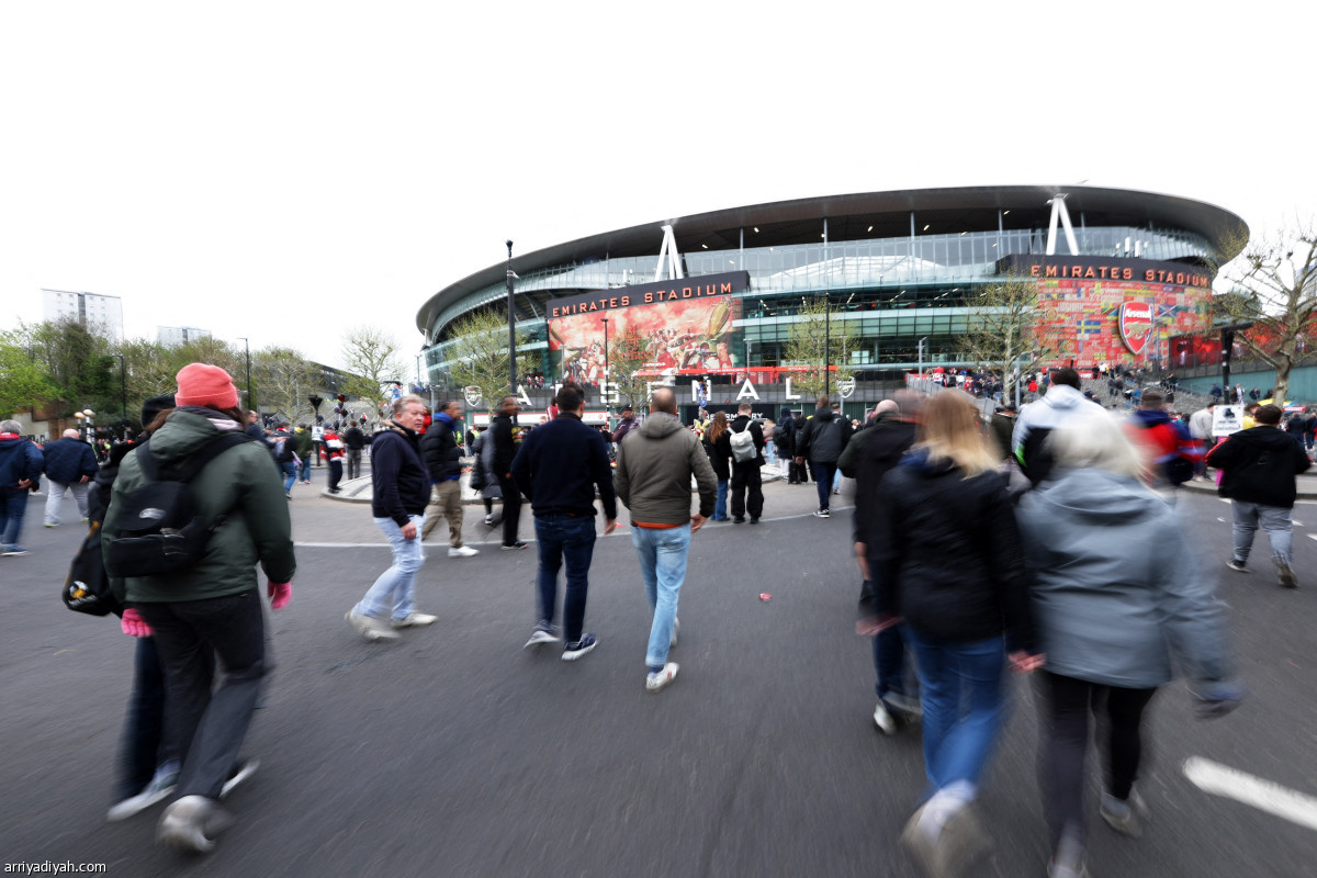 توافد الجماهير