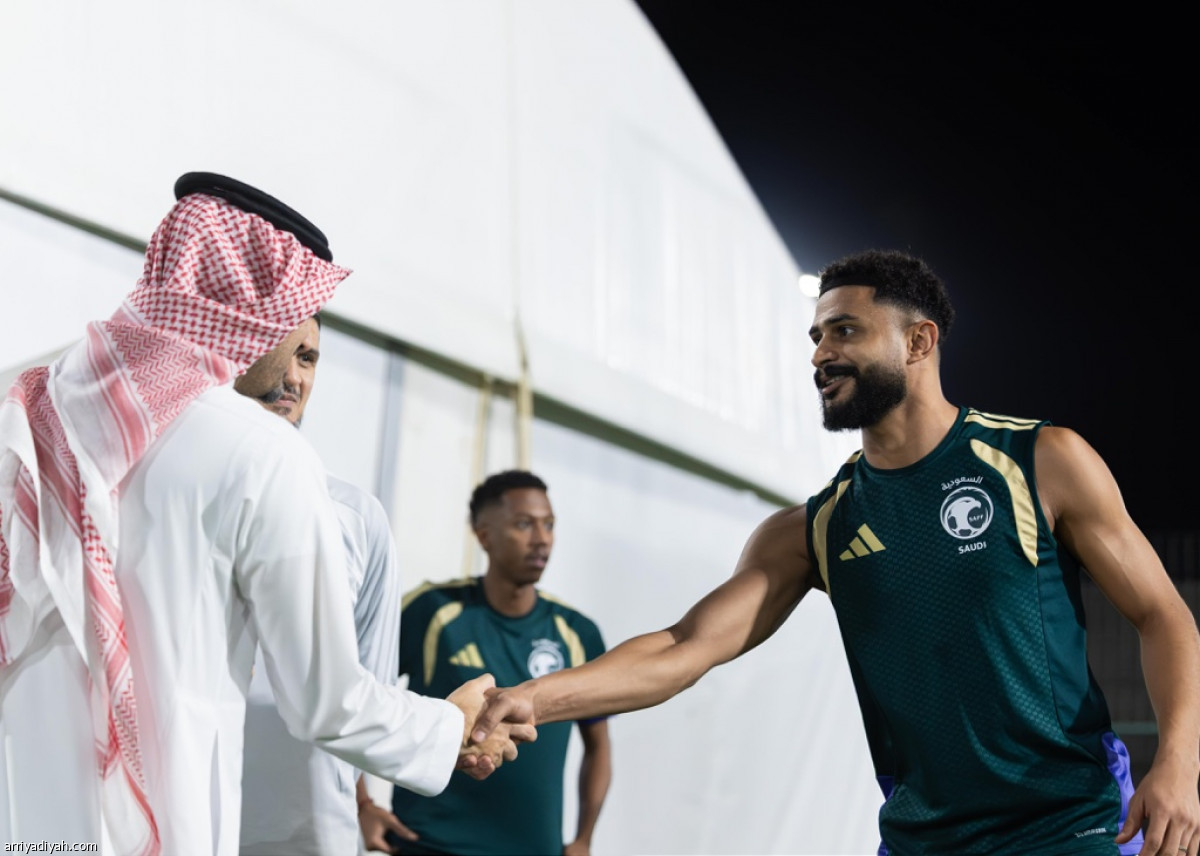 الفيصل يدعم
