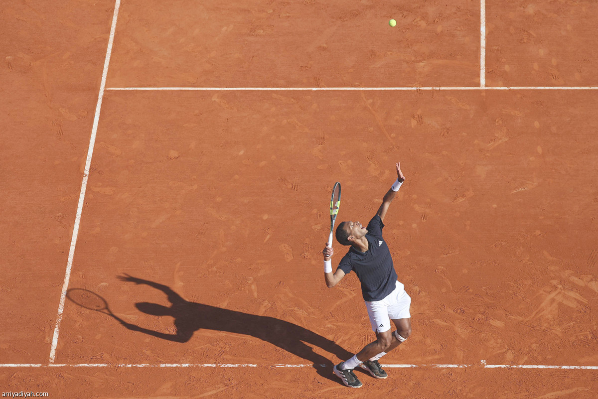 انسحاب وتأهل