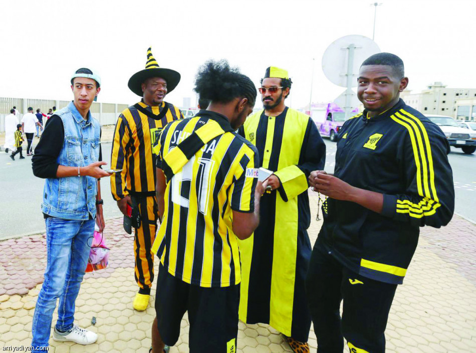 نفاد التذاكر يورط الجماهير