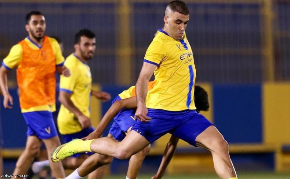 النصر ينطلق بمشاركة حمدالله وجوليانو