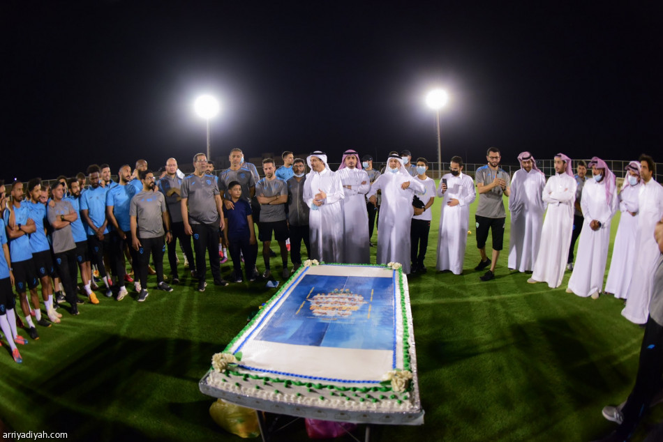قبل موقعة الأحد.. التعاون متأهب.. والفتح يحتفل