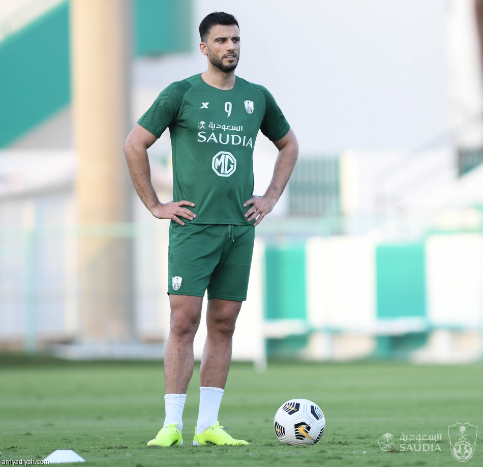 الأهلي يجهز السومة لموقعة الوحدة