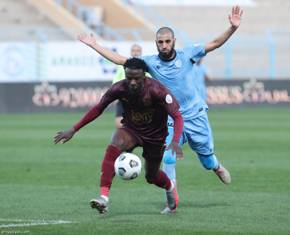 الباطن يعود إلى الانتصارات بثنائية العين