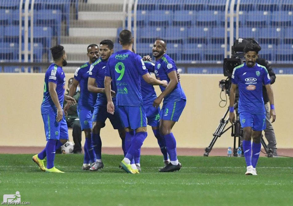 التعاون يعبر الفتح.. والباطن يحبط الاتفاق