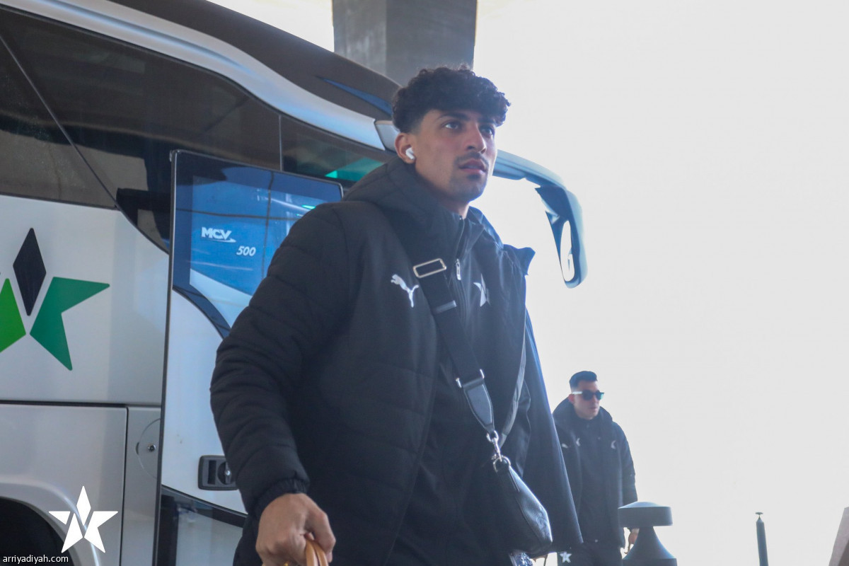 النجمة يغادر