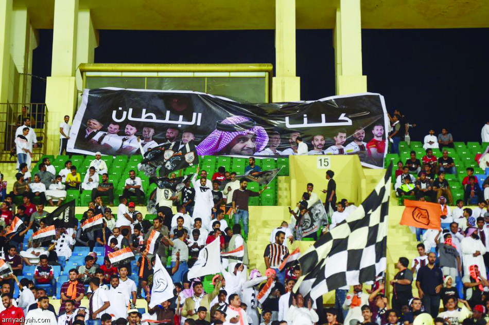 جماهير فريق الشباب حضورًا لافتًا