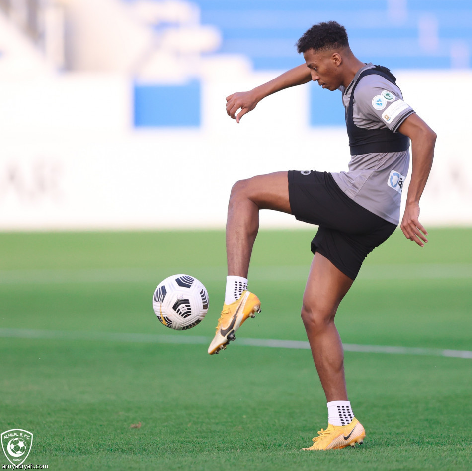 ميكالي يشرح تكتيك الكلاسيكو